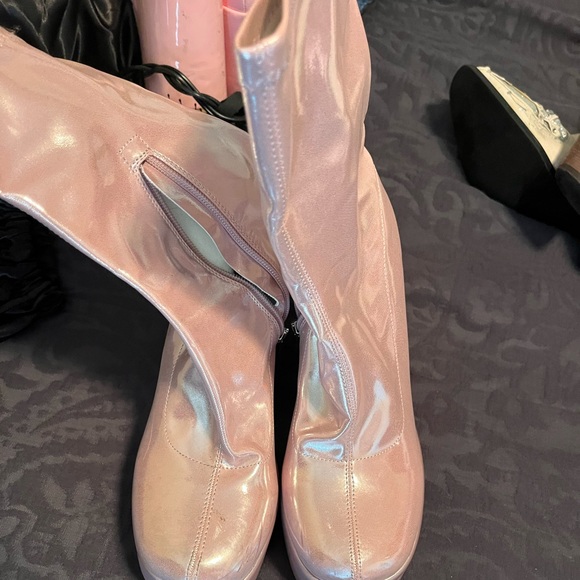 Pink booties size 7.5 - Picture 1 of 2